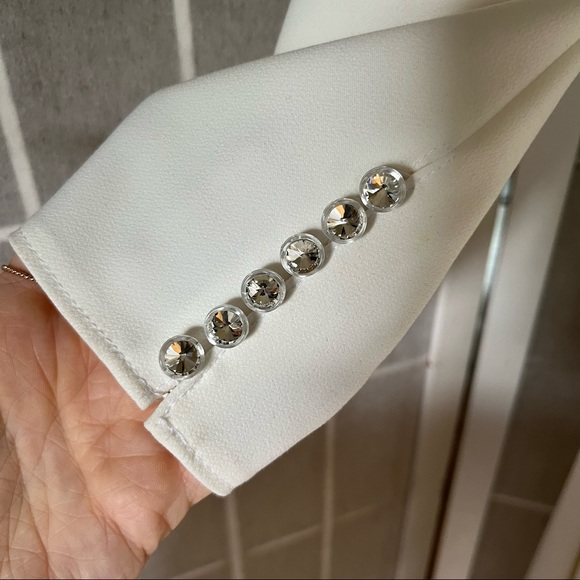 Allure Bridal sleeved crepe gown - Picture 11 of 15